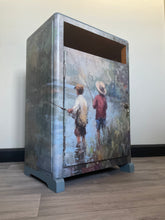 Load image into Gallery viewer, Cabinet