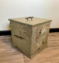 Load image into Gallery viewer, Large Wooden Box