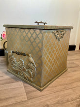 Load image into Gallery viewer, Large Wooden Box