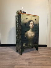 Load image into Gallery viewer, Tallboy-Head Above Water
