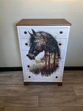 Load image into Gallery viewer, Tallboy-Horse