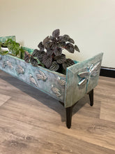 Load image into Gallery viewer, Flying Bird Plant stand