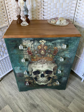 Load image into Gallery viewer, Tallboy-Skull Queen