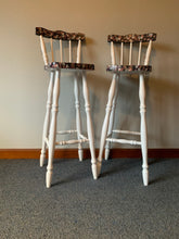 Load image into Gallery viewer, Skull & Roses Bar Seats