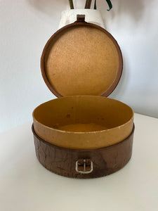 Vintage Shirt Collar Box