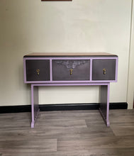 Load image into Gallery viewer, Console/Hallway table
