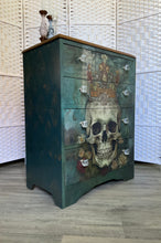 Load image into Gallery viewer, Tallboy-Skull Queen
