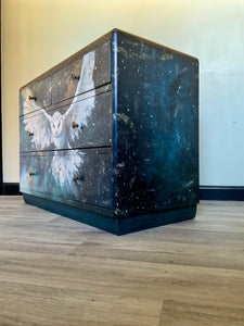 Snowy Owl Dresser