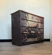 Load image into Gallery viewer, Vintage ride-Drawers
