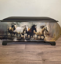 Load image into Gallery viewer, Storage Box-Galloping Horses
