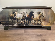 Load image into Gallery viewer, Storage Box-Galloping Horses
