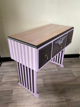 Load image into Gallery viewer, Console/Hallway table
