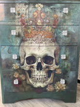 Load image into Gallery viewer, Tallboy-Skull Queen
