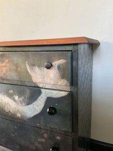 Mermaid’s Kiss’ Chest of Drawers