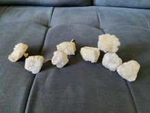 Load image into Gallery viewer, Geode Aura Knobs x 8
