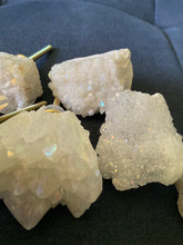 Load image into Gallery viewer, Geode Aura Knobs x 8
