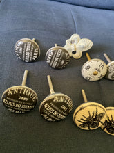 Load image into Gallery viewer, Vintage Style Ceramic Knobs x 12
