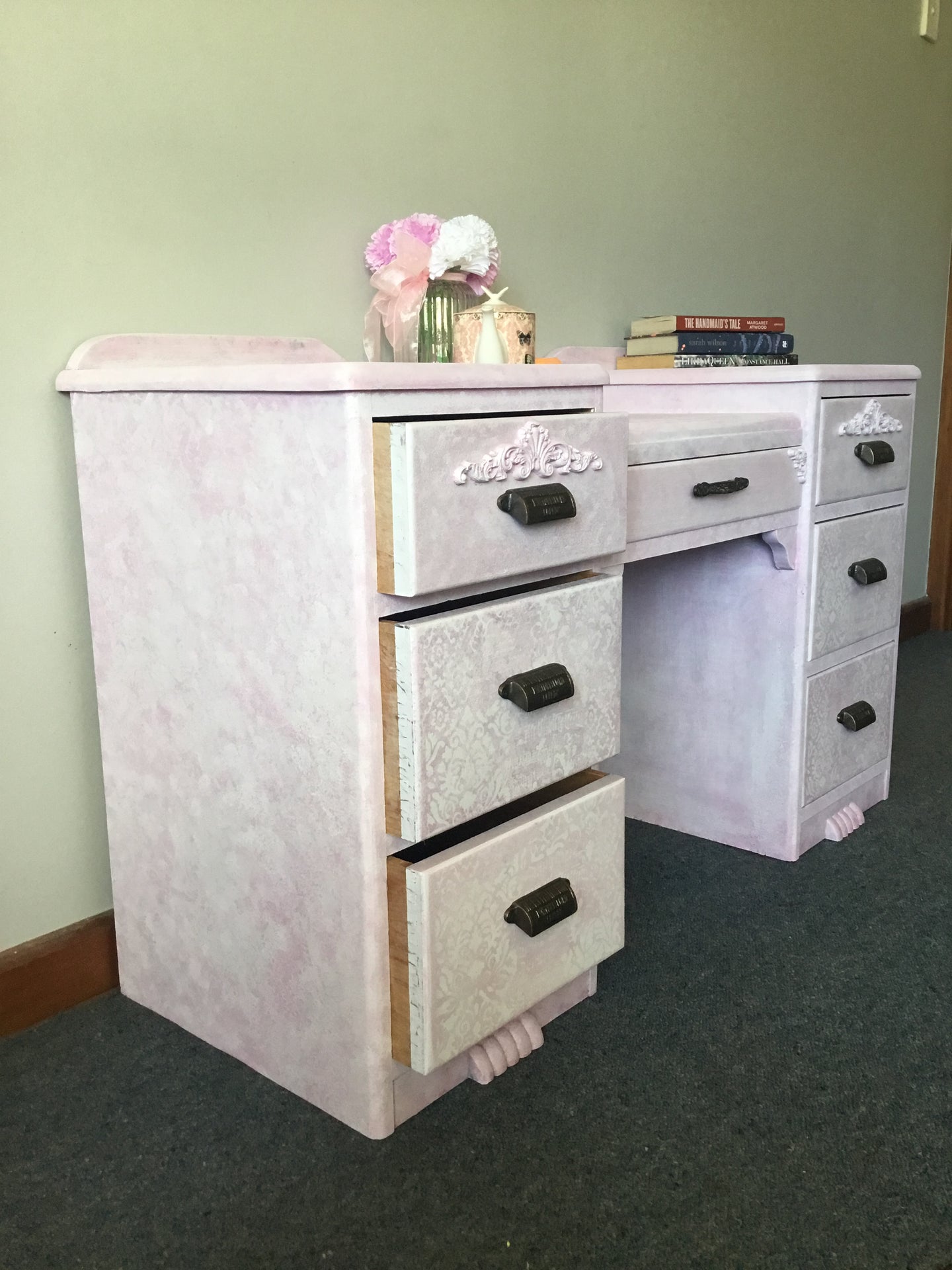 Bespoke Dresser