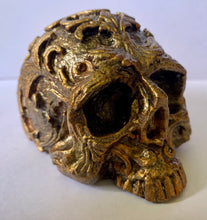 Load image into Gallery viewer, Metallic  Skull - Medium
